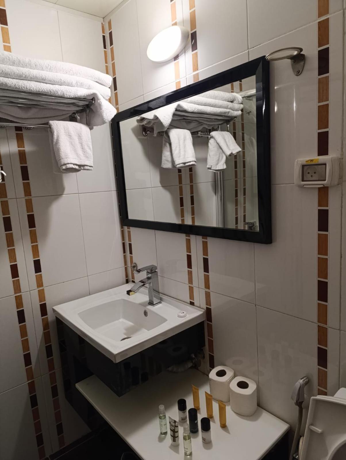 Abu Mazen Hotel Hebron Exteriör bild